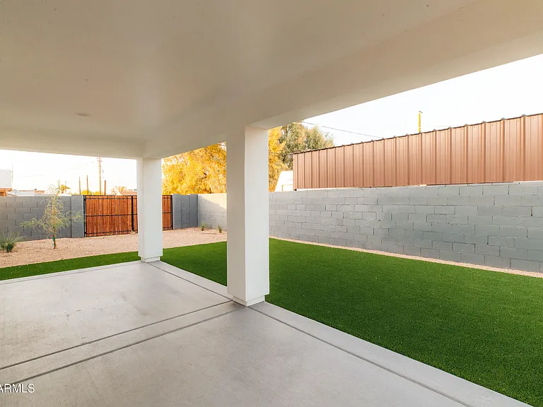 1619 S 15th Ave — Photo 34
