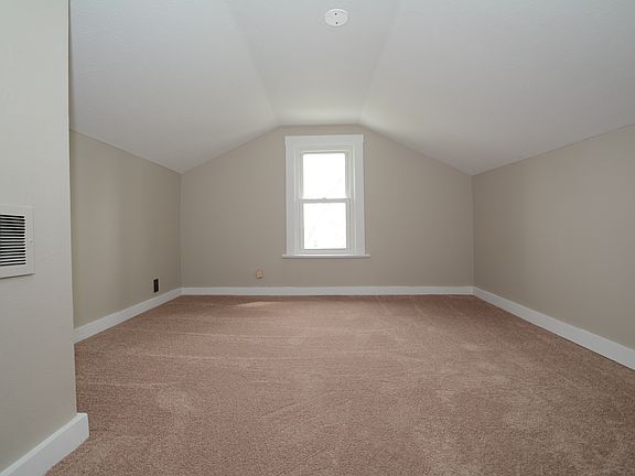 5th image of 357 Camino Dr