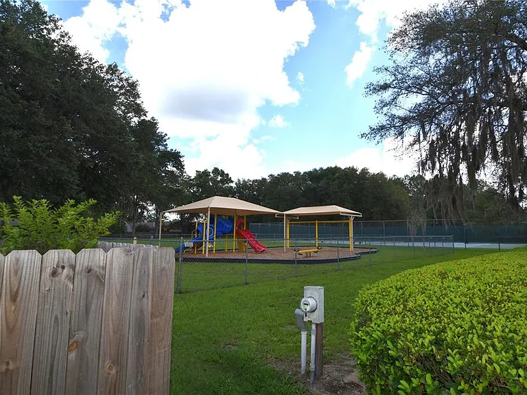 3750 NW 53rd Rd — Photo 26