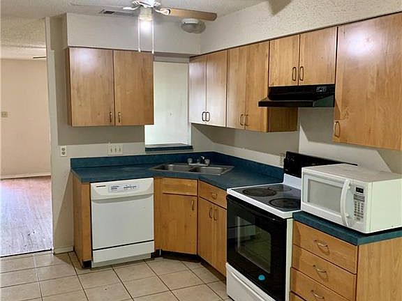 4th image of 304 Highland Estates Dr