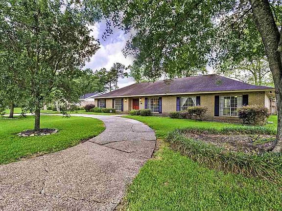 2nd image of 1155 Ivy Ln
