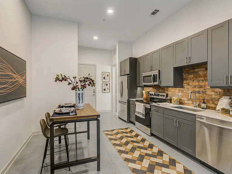 The Union at River East — Photo 15