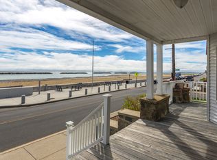 144 Winthrop Shore Dr APT 4, Winthrop, MA 02152