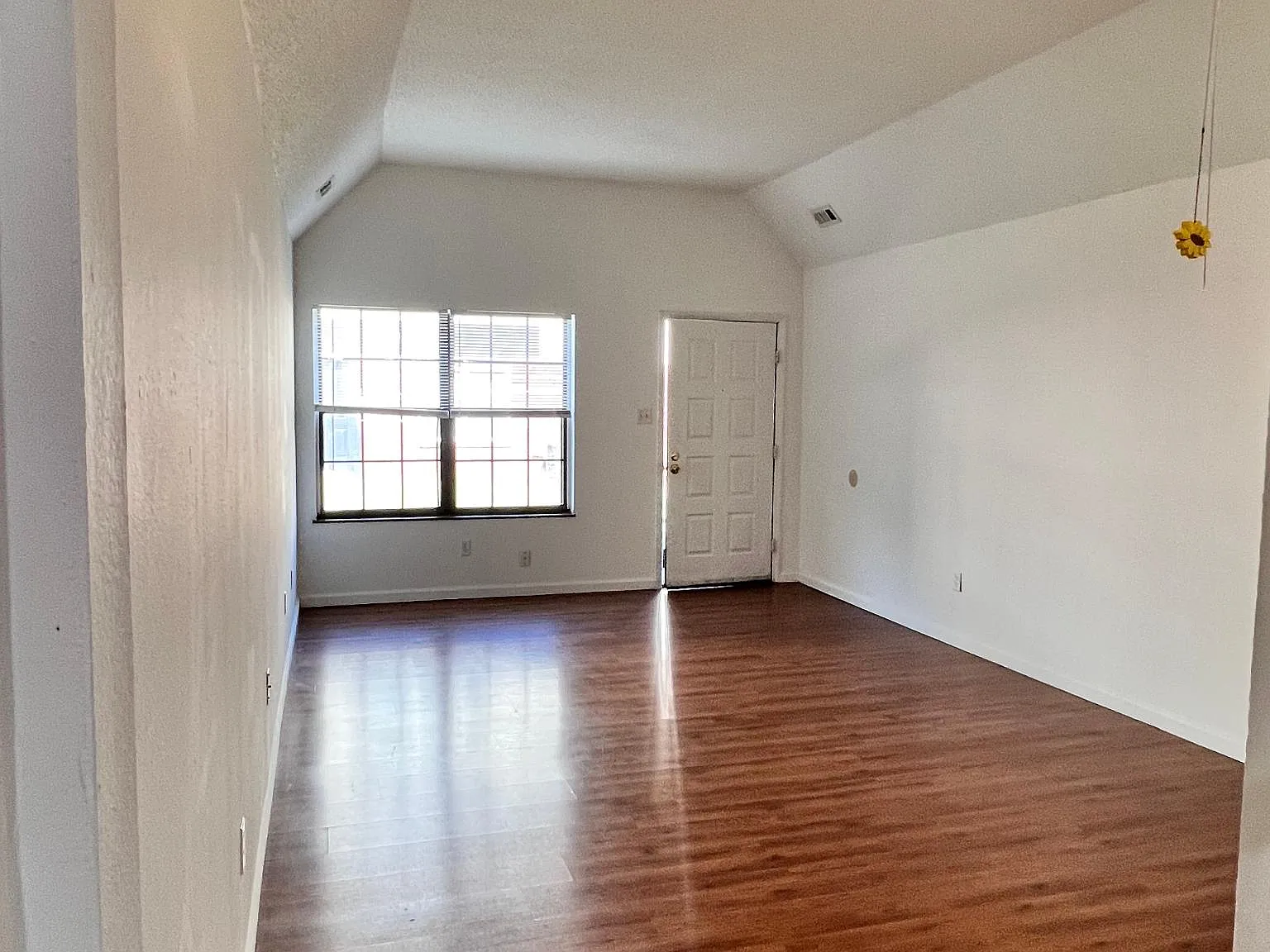 1132 Barrington Lane — Photo 3