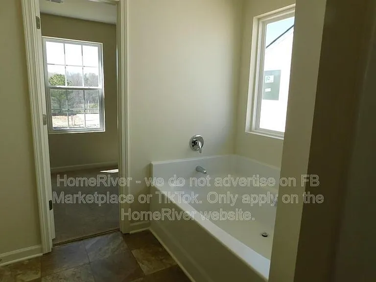 3658 Oakleaf Pass — Photo 27