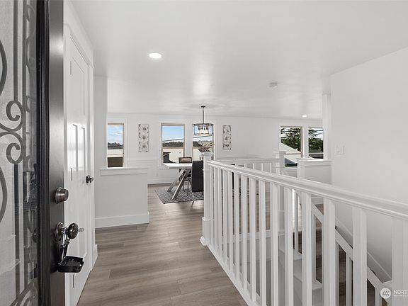 5th image of 11321 N Lakeshore Drive