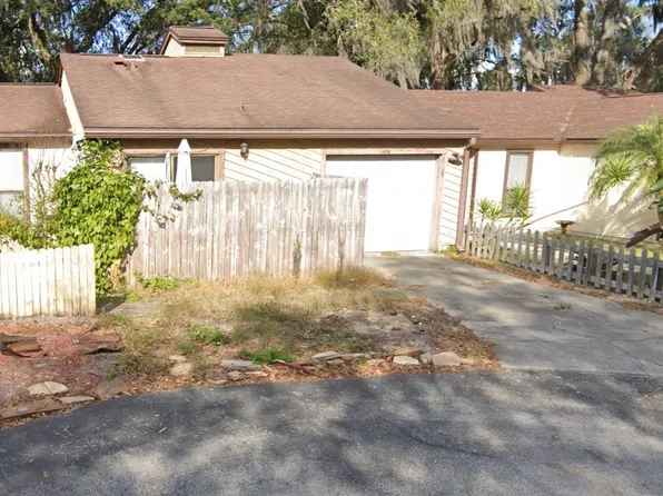 1956 Oak Twist Ct, Orange Park, FL 32073