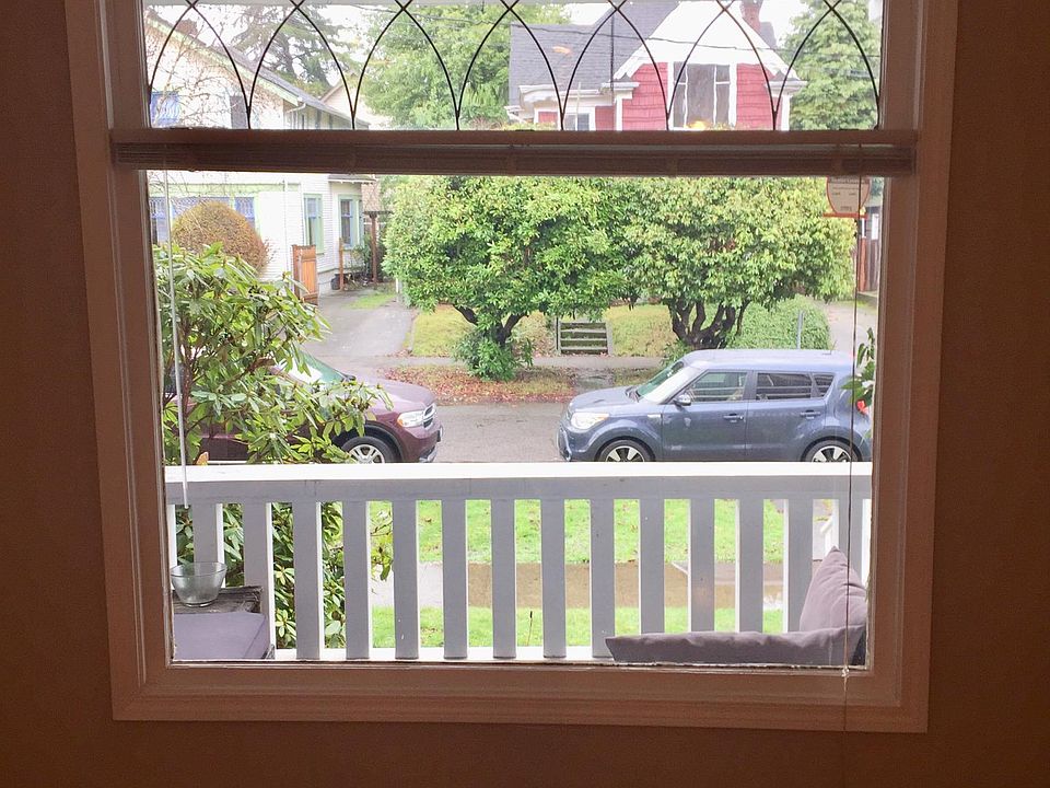 View from Living Room to Front Porch
