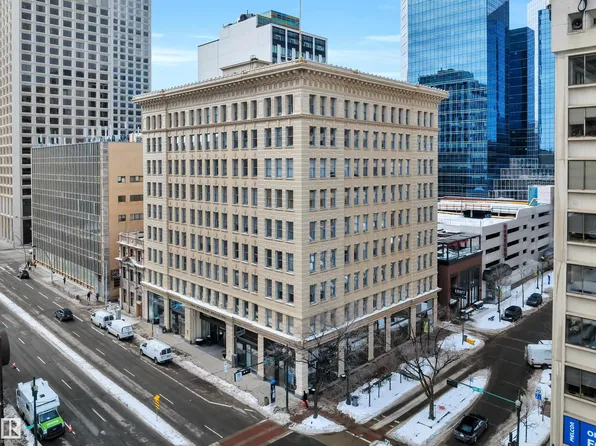 10134 100th St NW #808, Edmonton, AB T5J 0N8