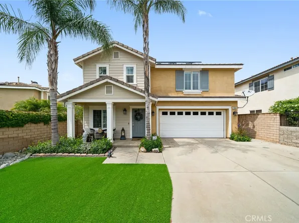 7950 Hemingway Ct, Fontana, CA 92336