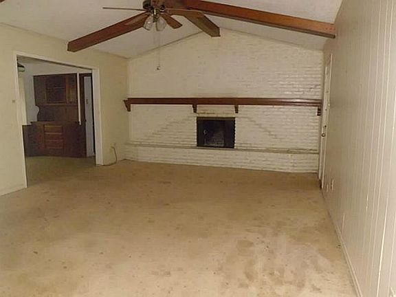 5th image of 109 Wesley Dr