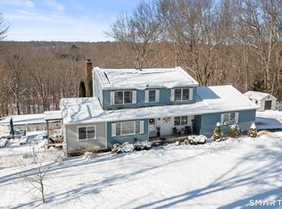 14 Meadow Crest Drive, Woodbury, CT 06798