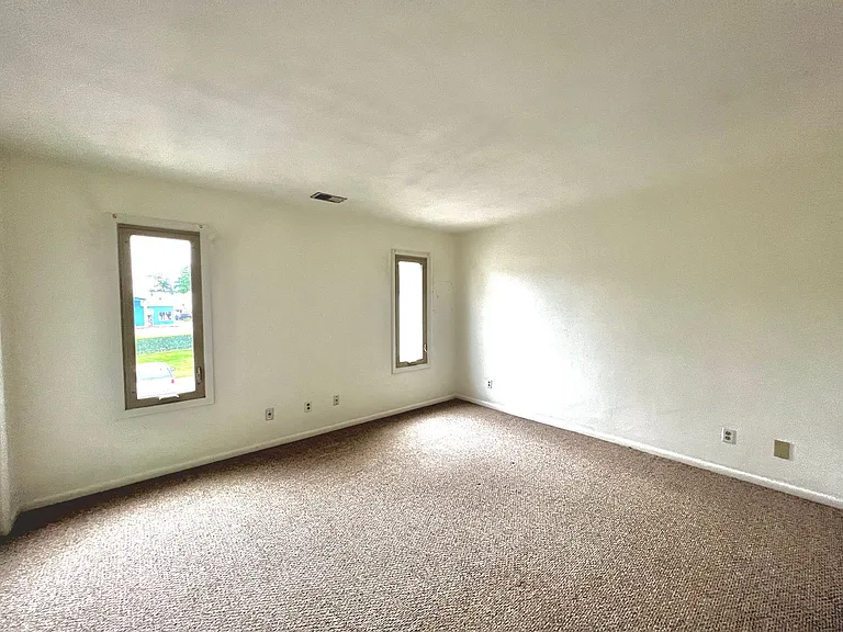 622 Pinewood Dr — Photo 17
