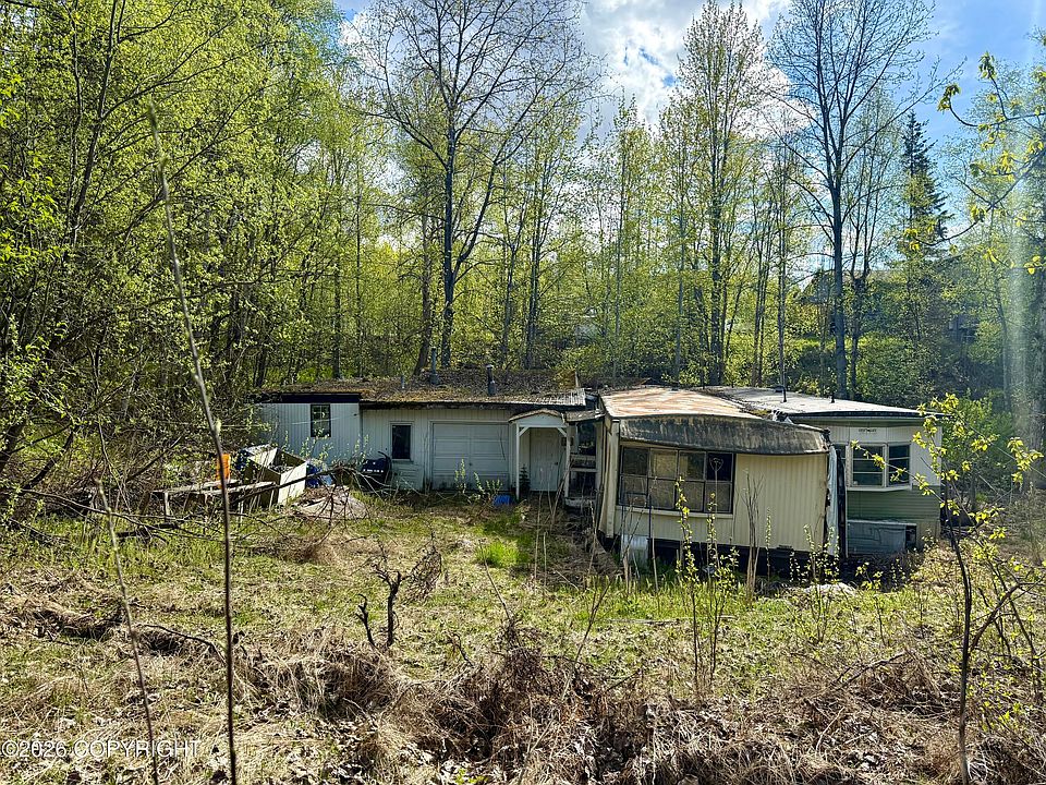 1st image of 24574 Park Dr