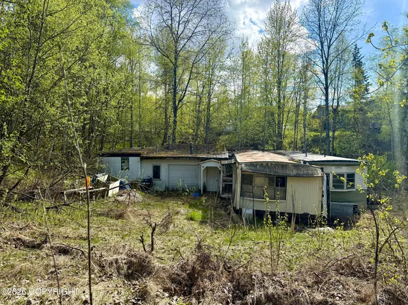 24574 Park Dr, Chugiak, AK 99567