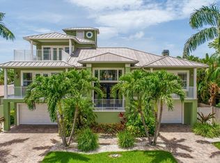 352 1st St W, Tierra Verde, FL 33715