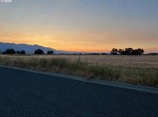 3 E St, Baker City, OR 97814