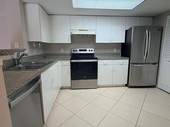 4th image of 5025 Wiles Rd APT 101