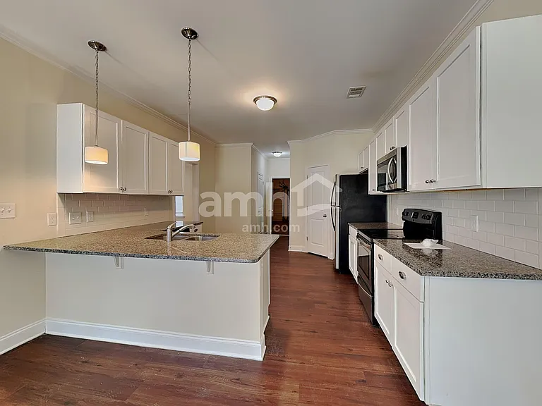 110 Dynasty Ln — Photo 5