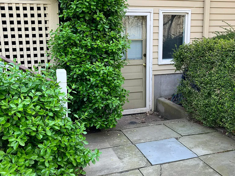 Strickland St — Photo 18
