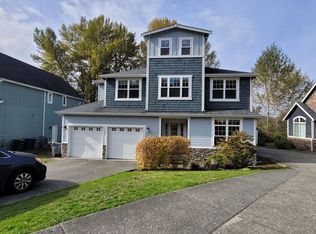 11830 SE 40th Cir, Bellevue, WA 98006