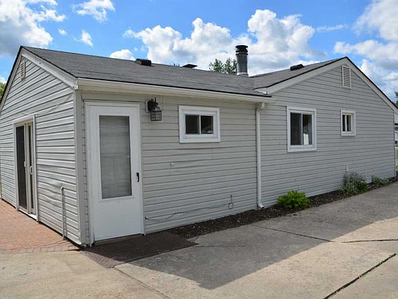 4th image of 1698 Dorothy St