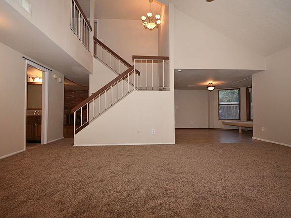 4th image of 1724 W Isabella Ave