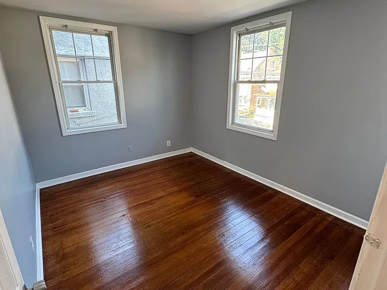 309 East Ave — Photo 19