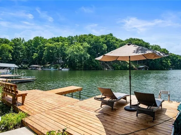 253 W Warford Dr, Nineveh, IN 46164