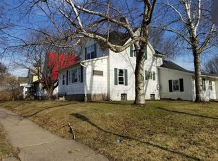 221 W Maple St, Viroqua, WI 54665