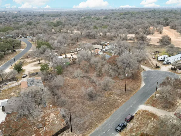 4811 BLUE BEECH DR LOT 24, Elmendorf, TX 78112