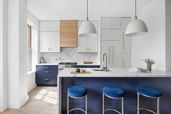 Sold by Compass | media 3