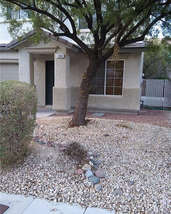 1st image of 104 Gilliflower Ave