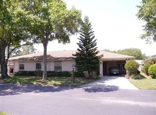 2109 Hembury Pl, Sun City Center, FL 33573