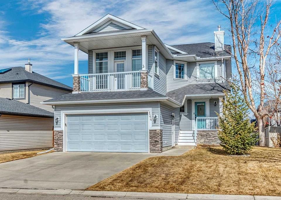 1st image of 144 W Springmere Close