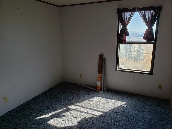 4th image of 7050 Raven Rd