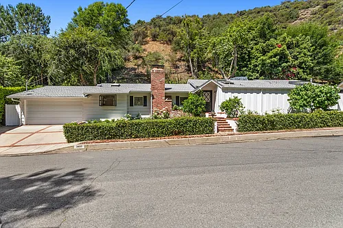 3933 Mandeville Canyon Rd Photo 1 3933 Mandeville Canyon Rd Photo 1