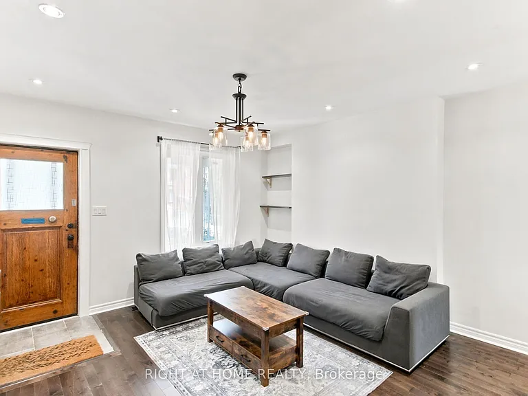 77 Lappin Ave #MAIN UPPER — Photo 3