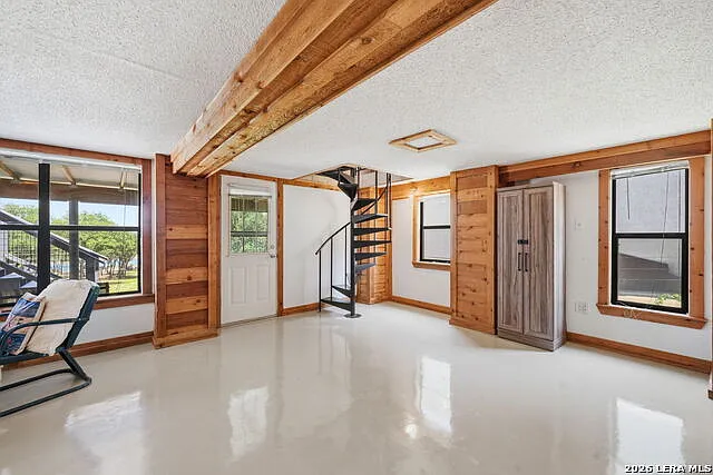 2681 Lakeview Dr — Photo 25