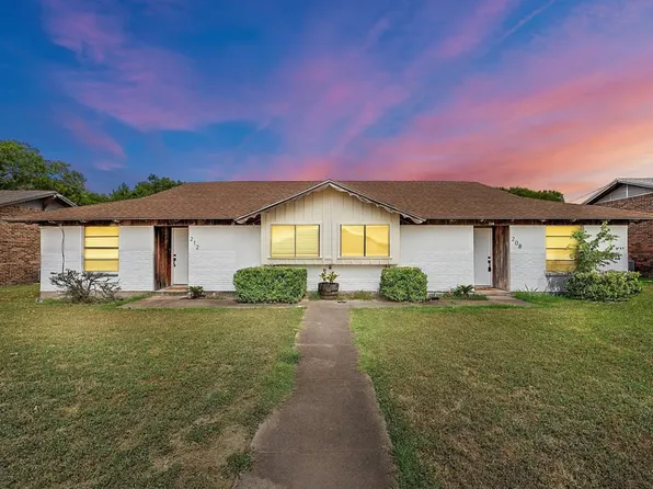 208-212 Queen Dr, Hewitt, TX 76643