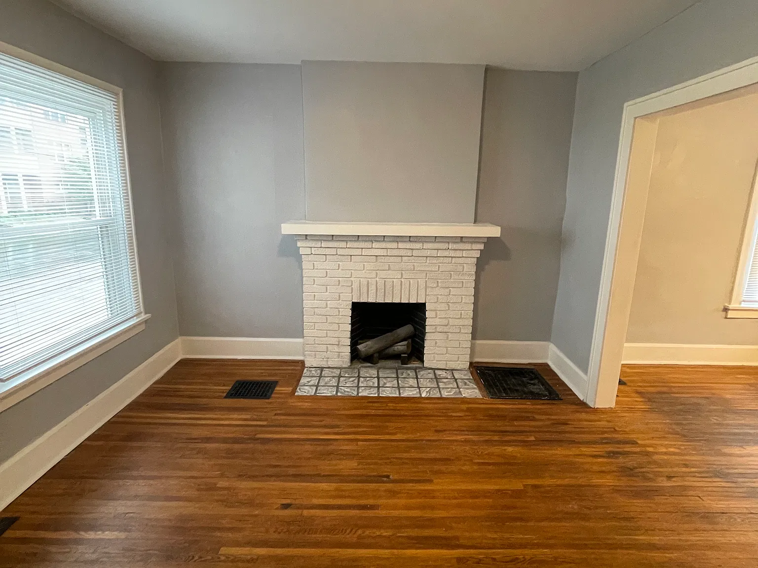 2505 Neil Ave — Photo 2