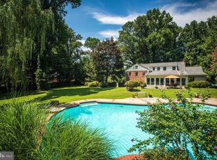 10300 Chapel Rd, Potomac, MD 20854