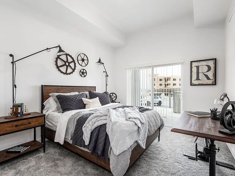 Rockpoint Apartments — Photo 5