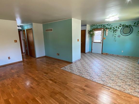 5th image of 4091 W 76th Ln