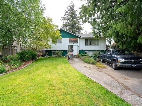 1682 140th St, Surrey, BC V4A 4G9