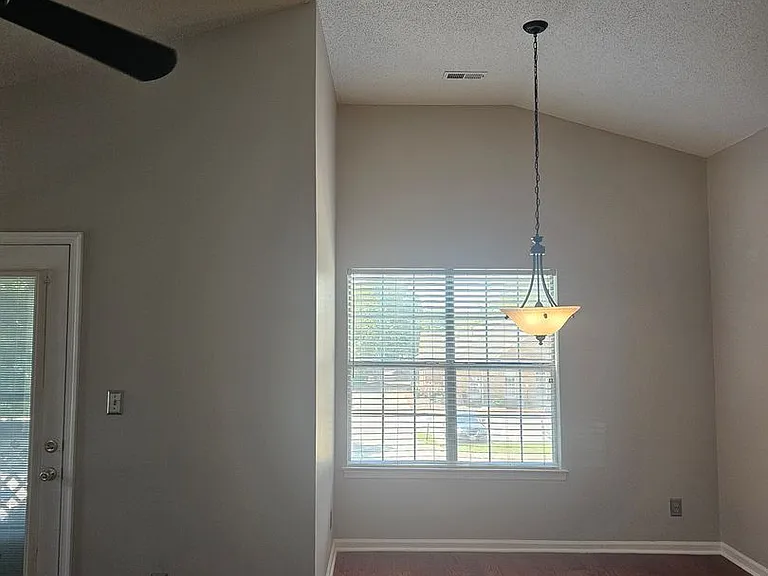 804 Newday Ct — Photo 10