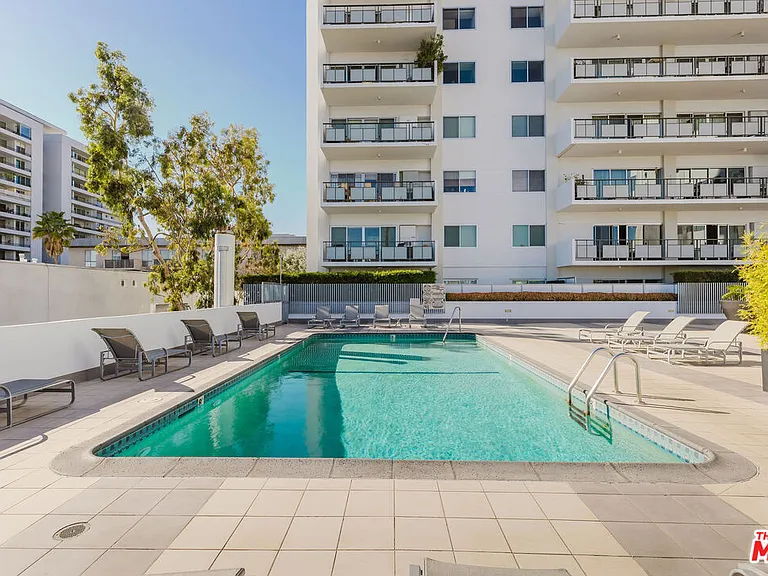 1155 N La Cienega Blvd #1207 — Photo 18