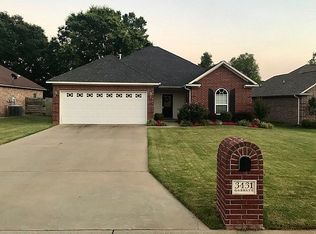 3431 Garrett Ln, Texarkana, TX 75503