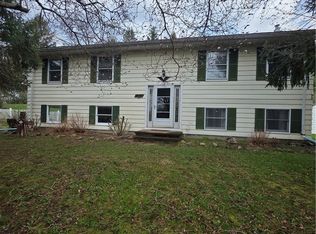 1267 Knickerbocker Cir, Ashtabula, OH 44004