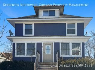 471 Center St #2, Elgin, IL 60120